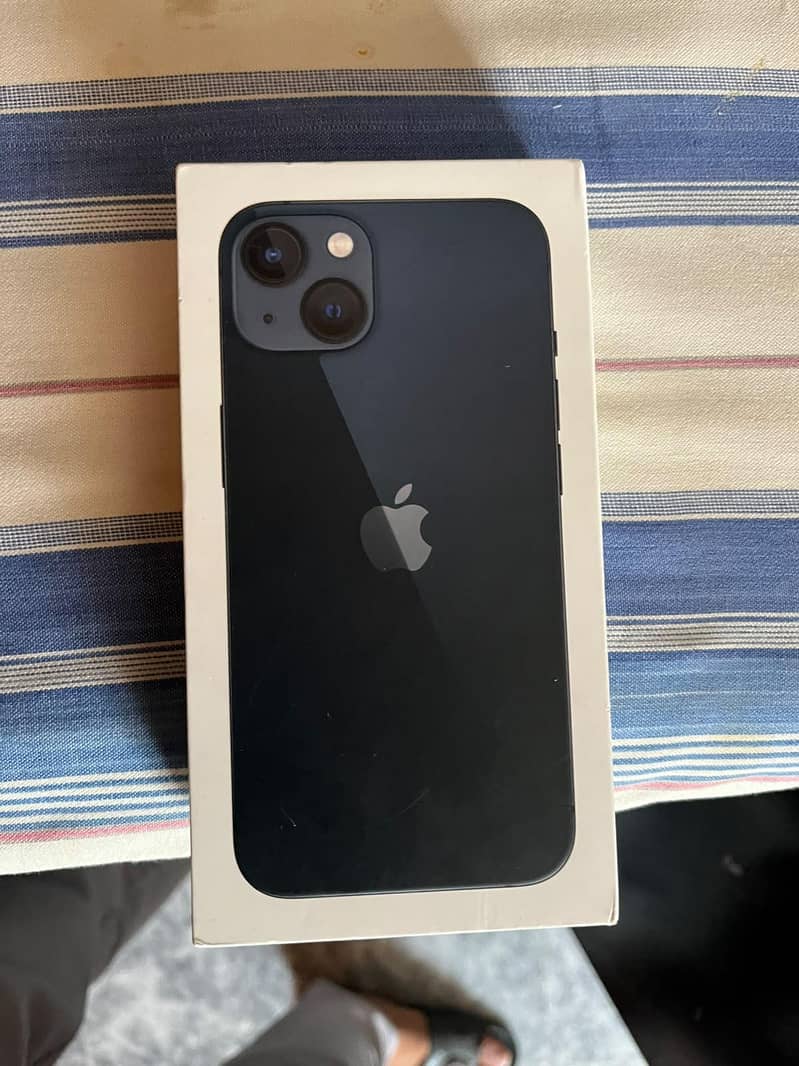 Apple iPhone 13 1