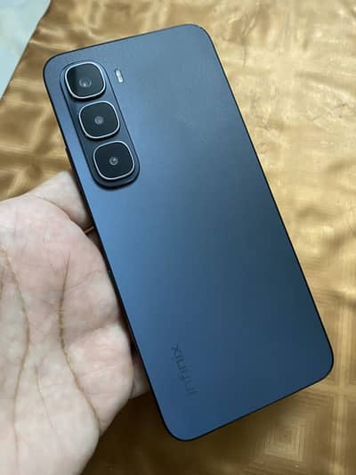Infinix Hot 60i 6/128