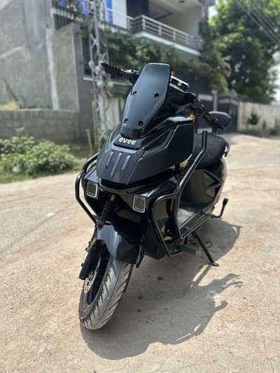 Evee Electric Scooter 2026 Model | Like New | Long Range|270 KM DRIVE