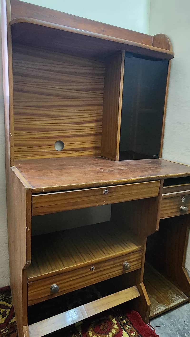 Computer table 2