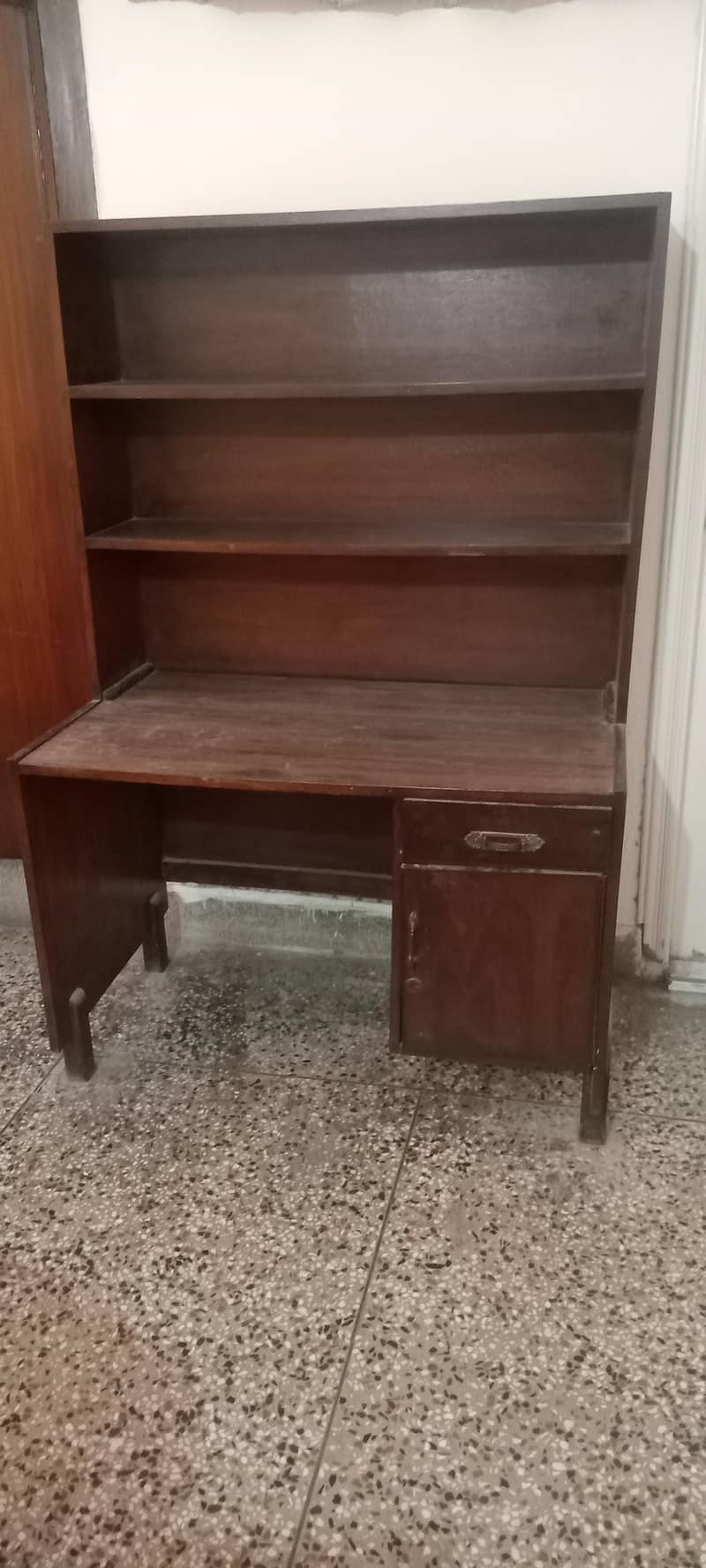 Study table 1