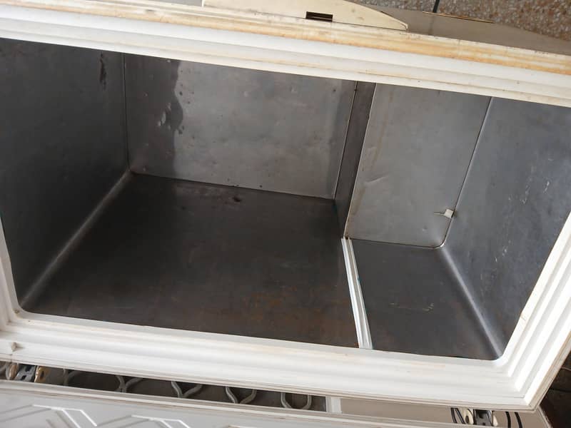 waves deep freezer 4