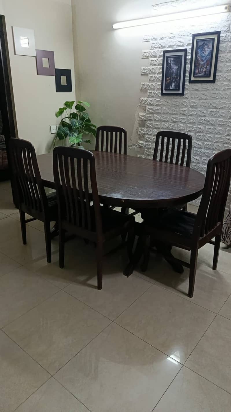 Dining Table (06 Chairs) 0