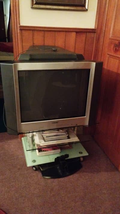 2 TVs for sale