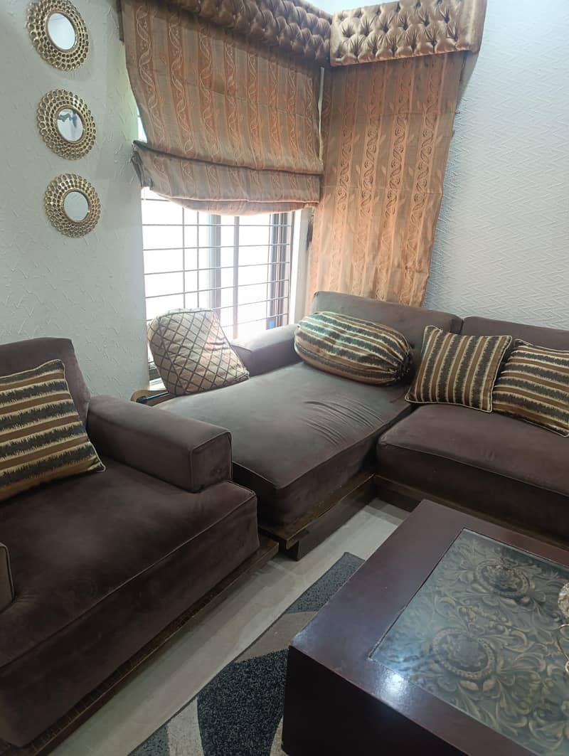 good condition sofas 0