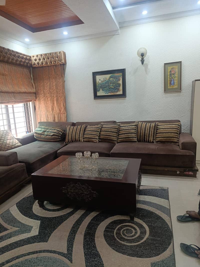 good condition sofas 2