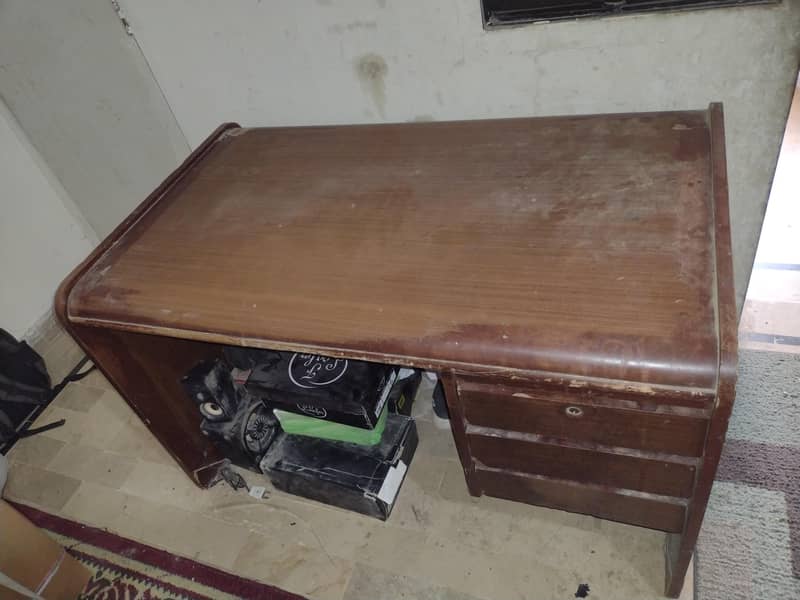 Office Table 0