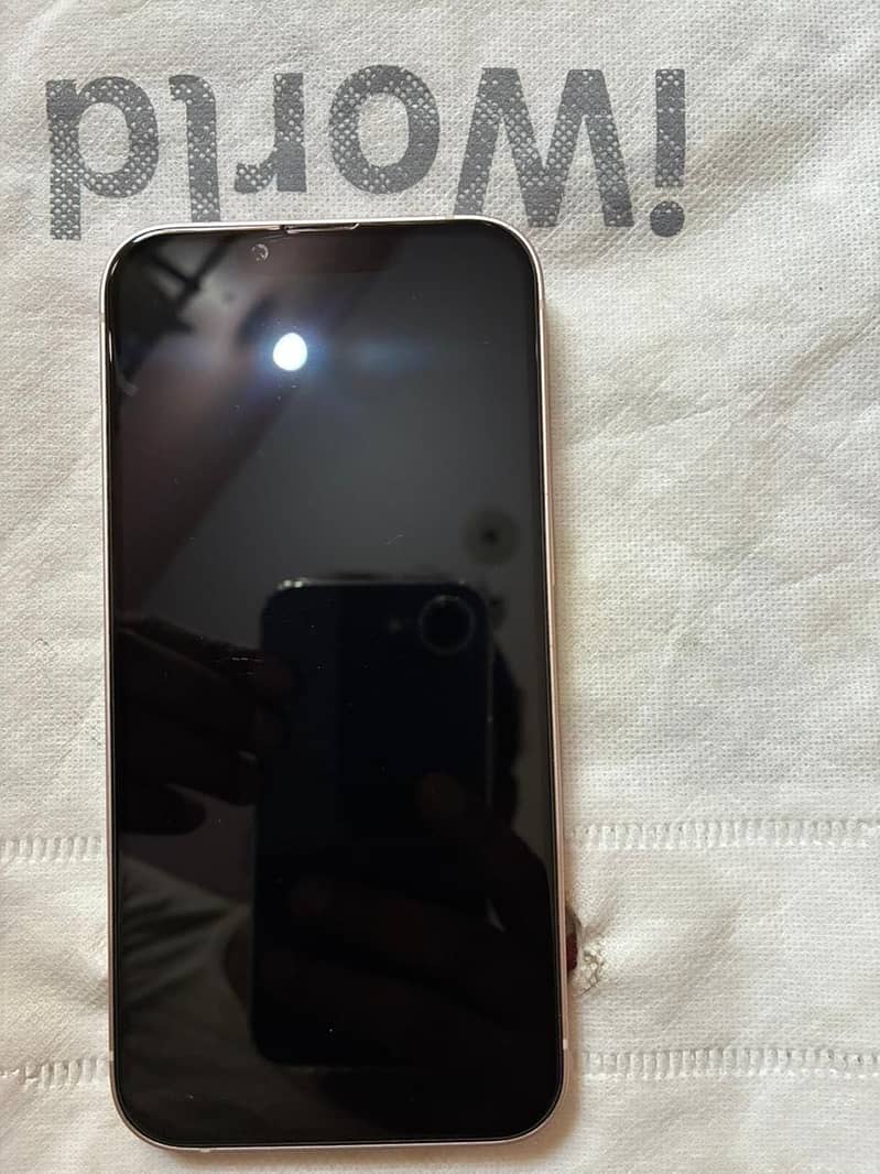 Apple iPhone 13 9