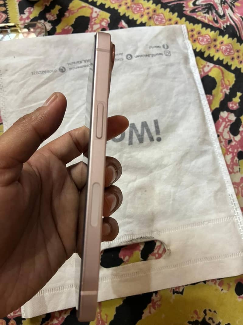 Apple iPhone 13 10