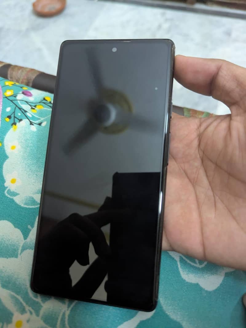 Google Pixel 6 3