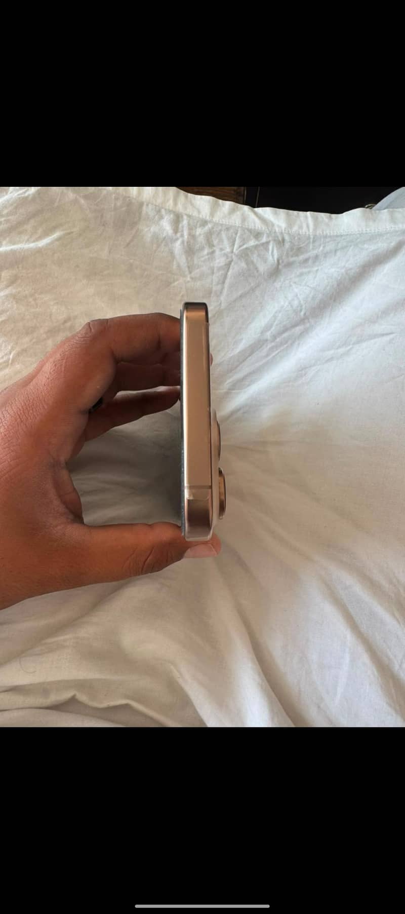 Iphone 16 pro max 4
