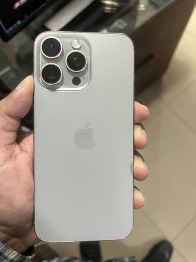 Apple iPhone 15 Pro Max