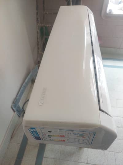 1.5 ton gree inverter AC