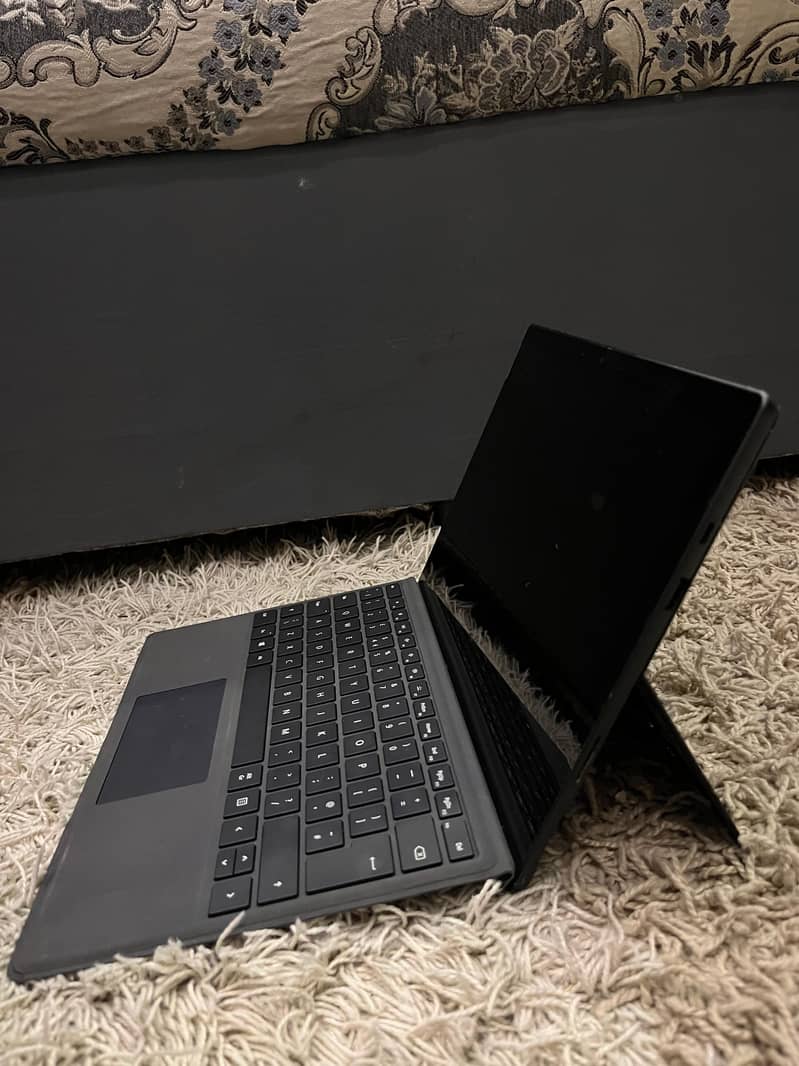 MICROSOFT SURFACE PRO 7 5