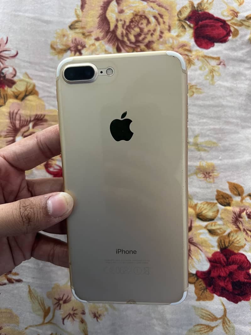 Apple iPhone 7 Plus 0
