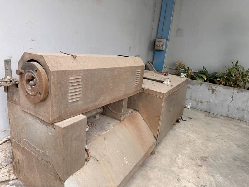 corn extruder 10
