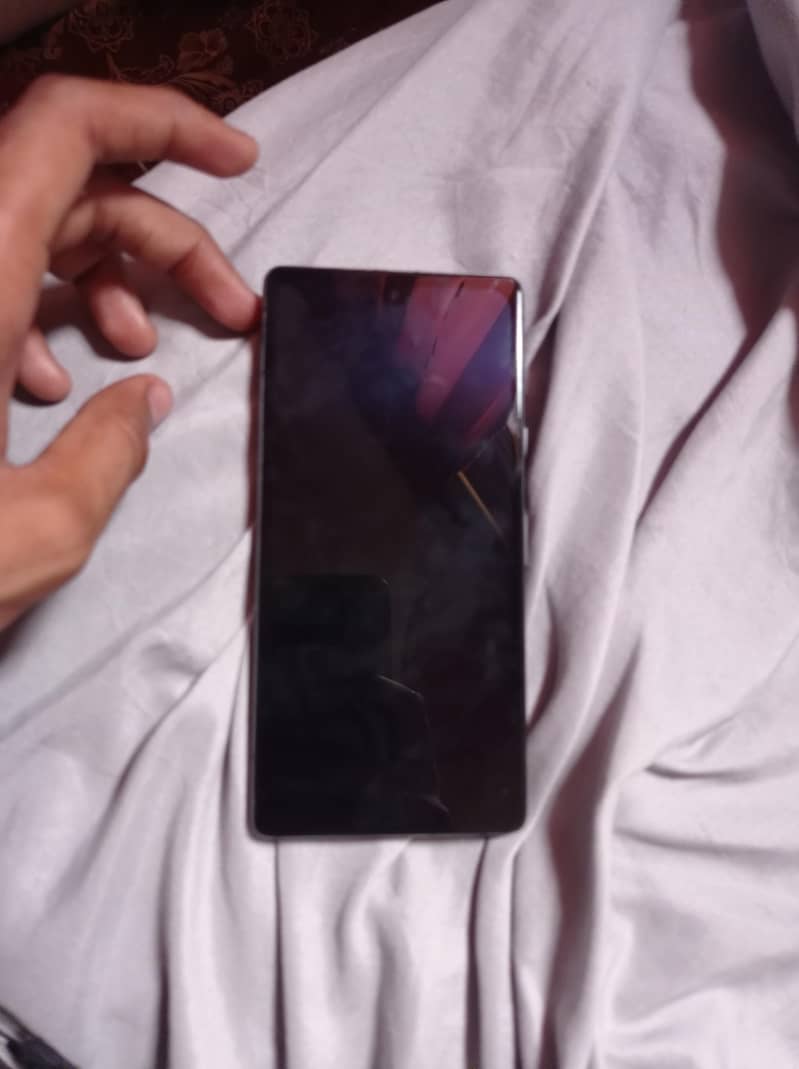 Google Pixel 7a 5