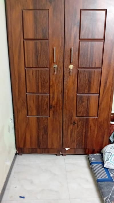 sale almari urgent
