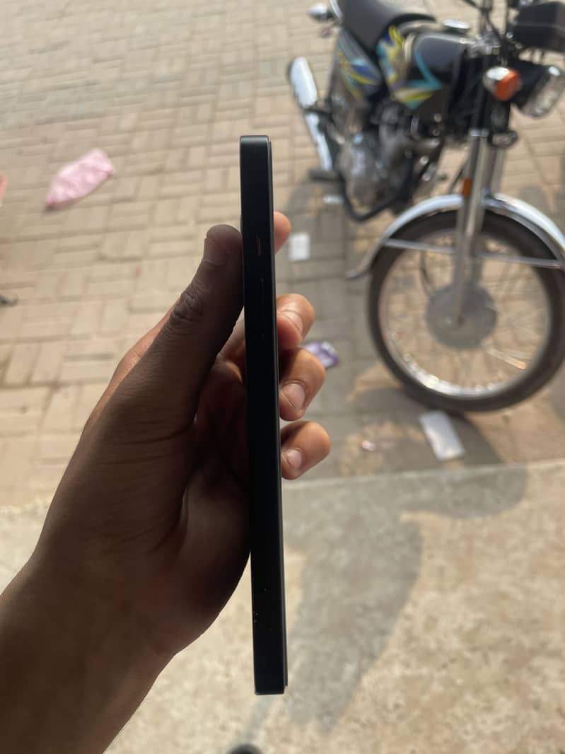 Iphone 13 2