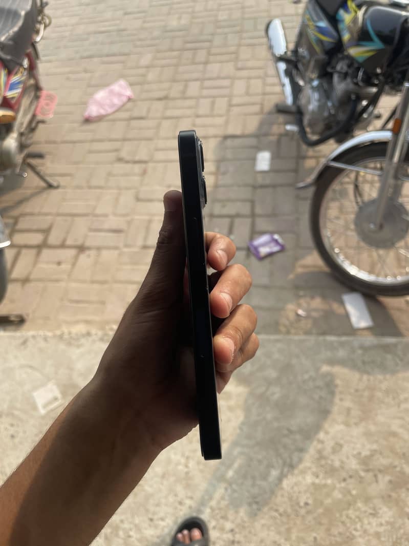 Iphone 13 3