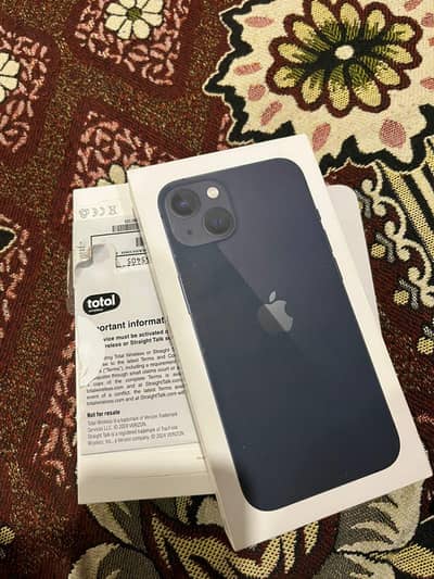 Apple iPhone 13