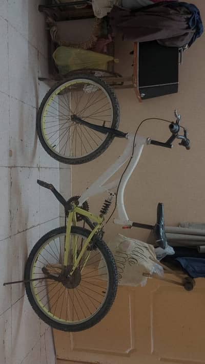 Mountain cycle good condition full size