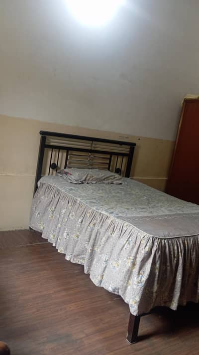 single bed + mattress