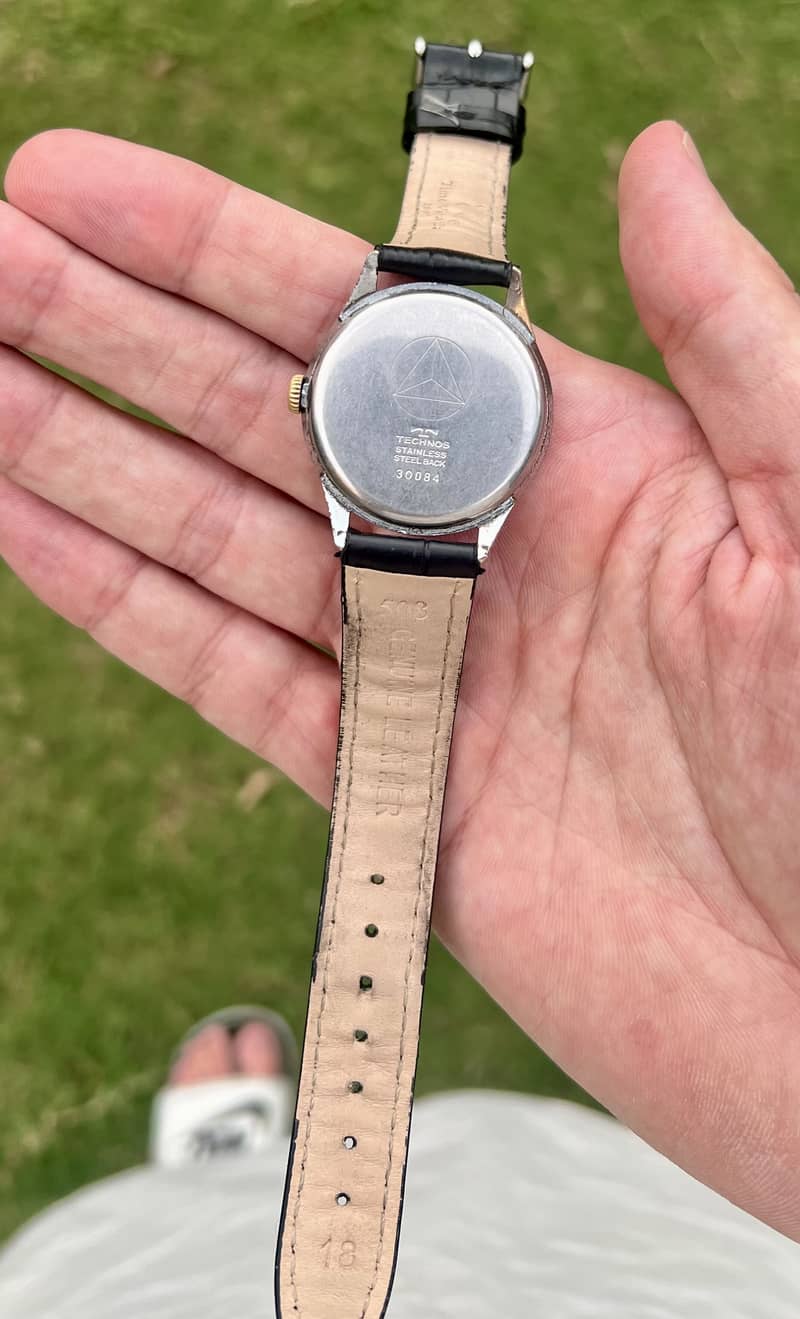 TECHNOS (royatex) 4