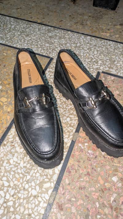 Formal shoes