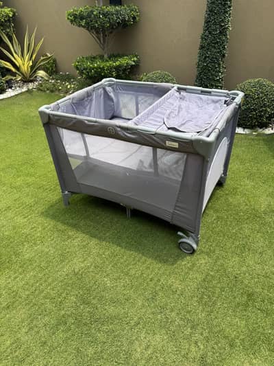 Tinnies Baby cot, excellent condition