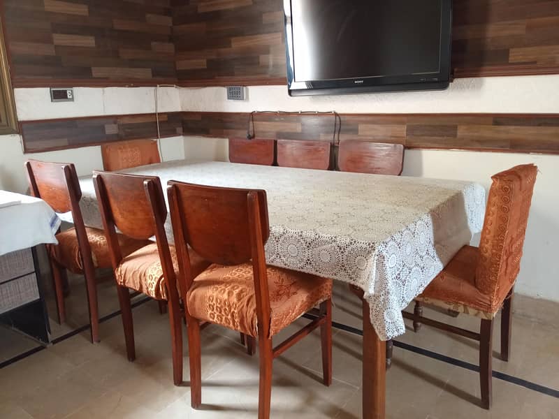 Dinning table 0