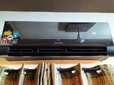 Electrolux Ac 1.5 tone in new condition