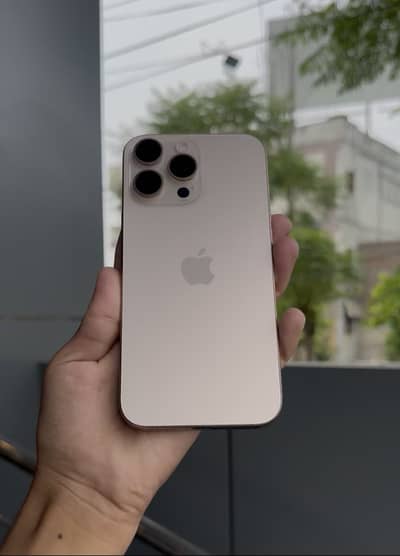 Apple iPhone 16 Pro Max