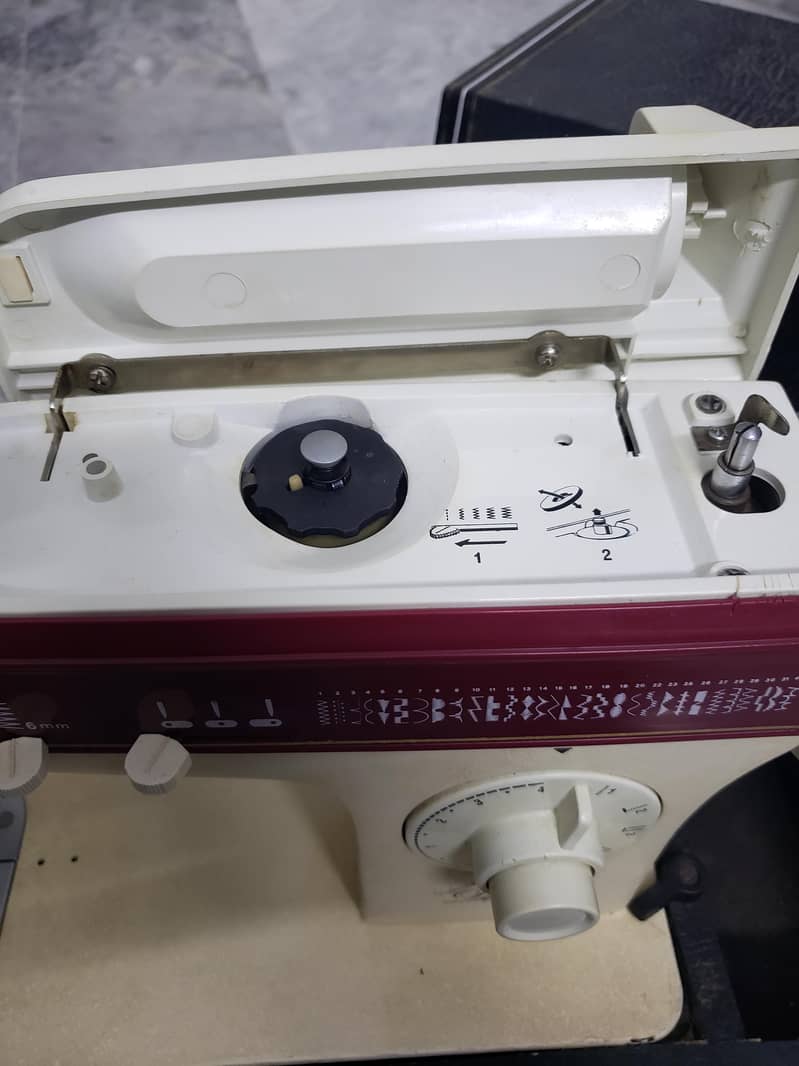 Singer Professional Machine 4