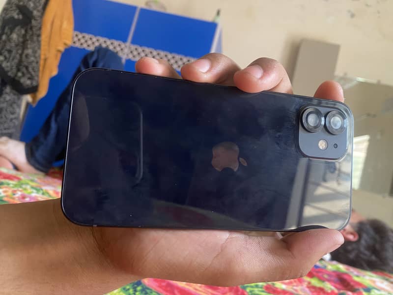 Apple iPhone 12 3