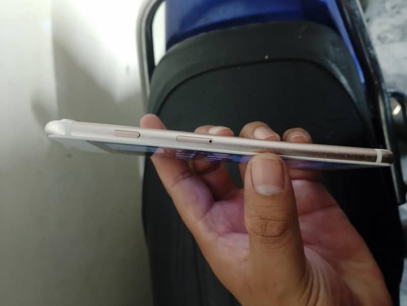 Apple iPhone 7 Plus 1