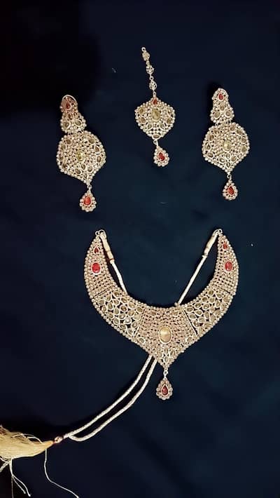 jewellery set for sale
