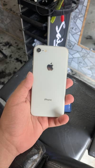 Apple iPhone 8