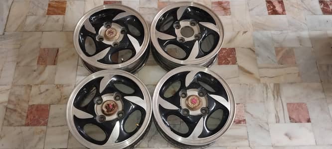 Alloyrims for sale in Karachi