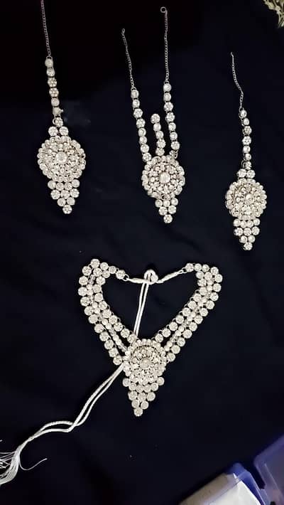 jewellery set