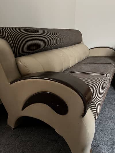 * Stylish Drawing Room Sofa Set * Premium Quality Sofa Set