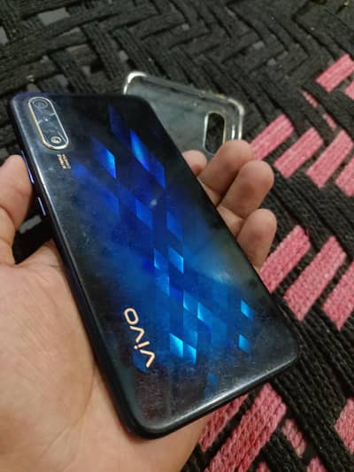 Vivo S1 4/128gb
