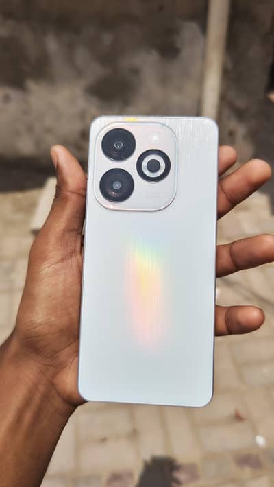 Infinix Smart 8 Pro. 03104844002