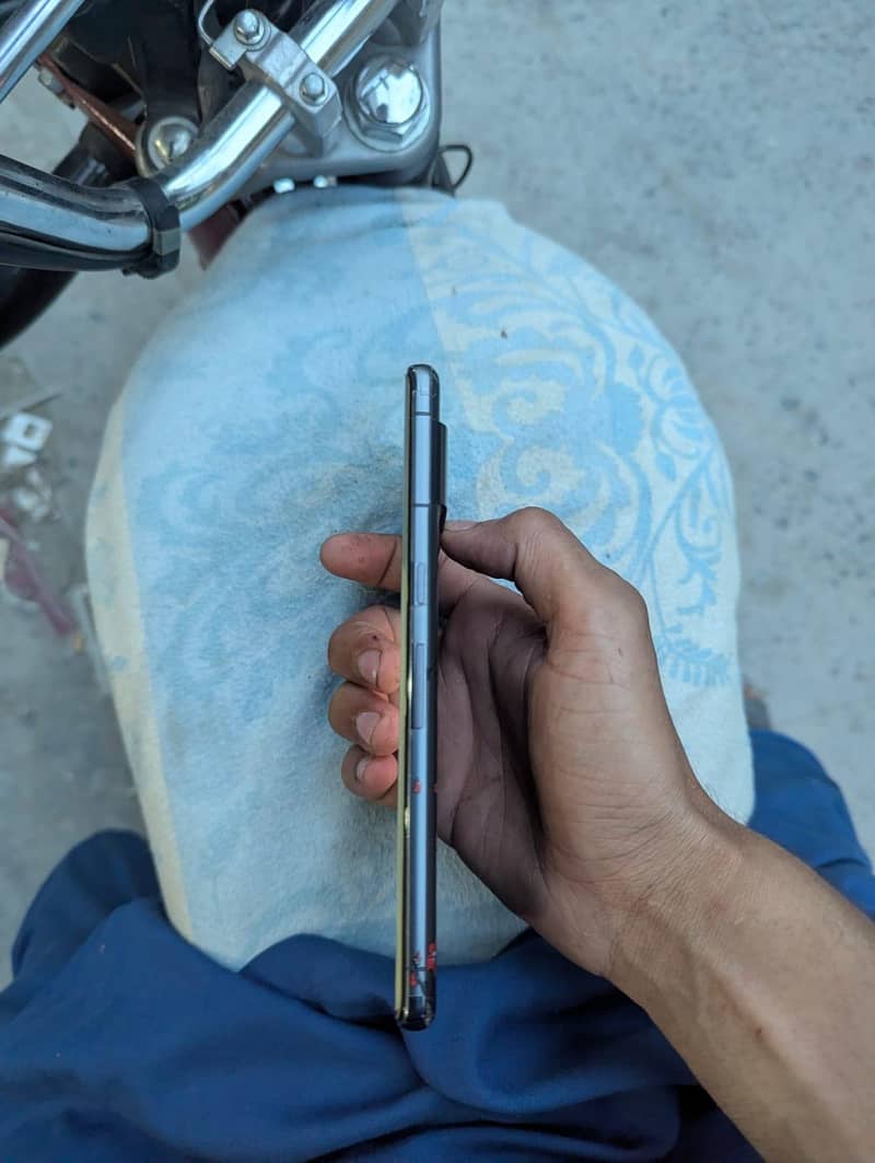 Google Pixel 7 Pro 6