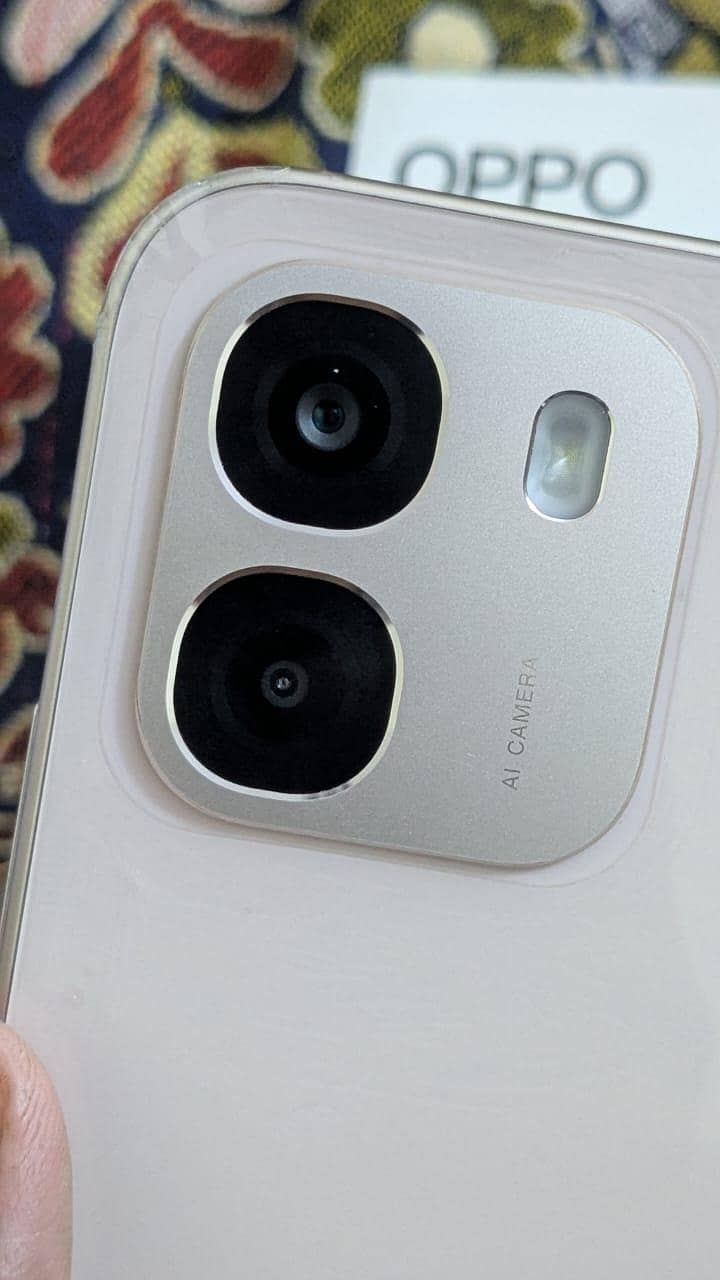 OPPO A6 1