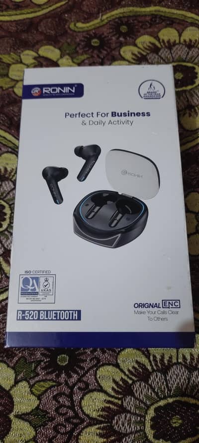 Ronin earphone