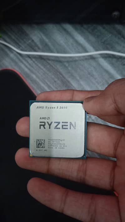 RYZEN 5 2600, EQUAL TO i7 7700k. NO BOX.