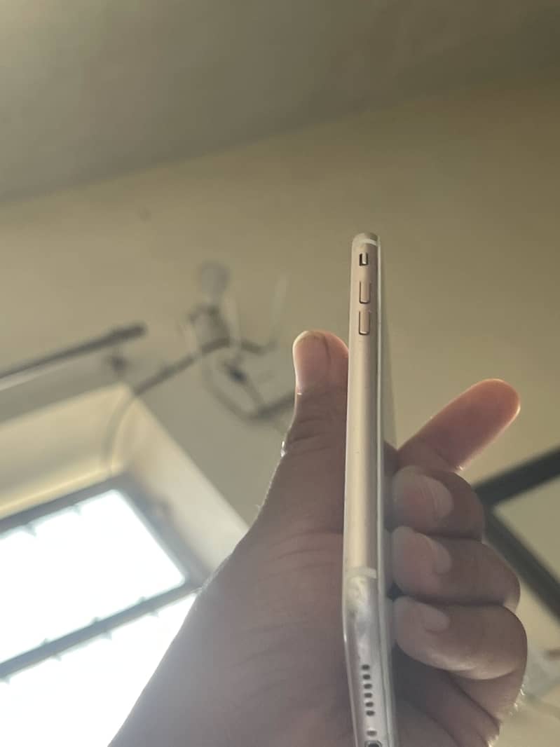 Apple iPhone 7 2