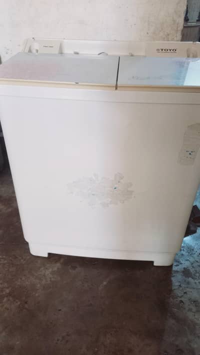 Toyo washing and dryer
