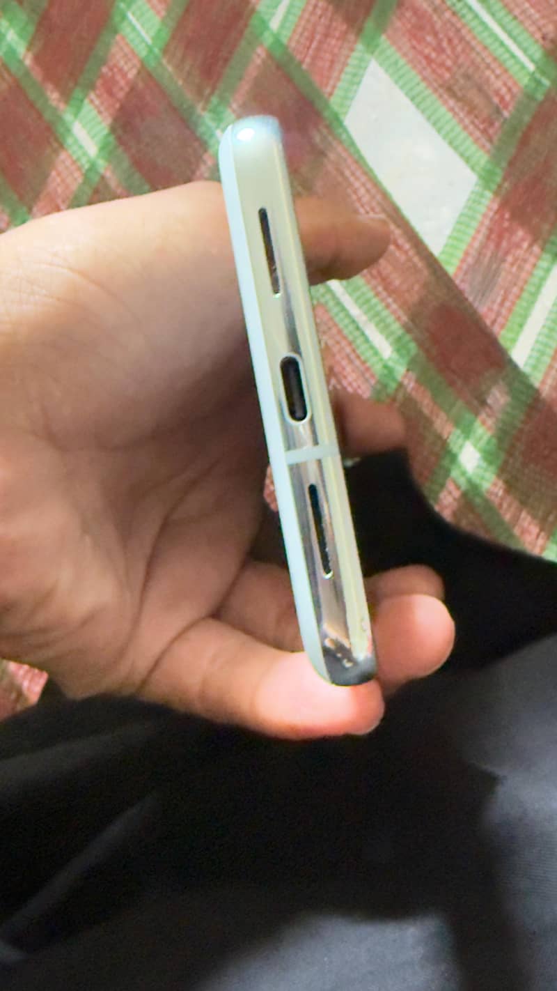 Google Pixel 8 Pro 0